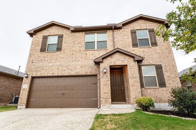 Primary Photo - Bright & Spacious 5-Bedroom, 3-Bath Home i...