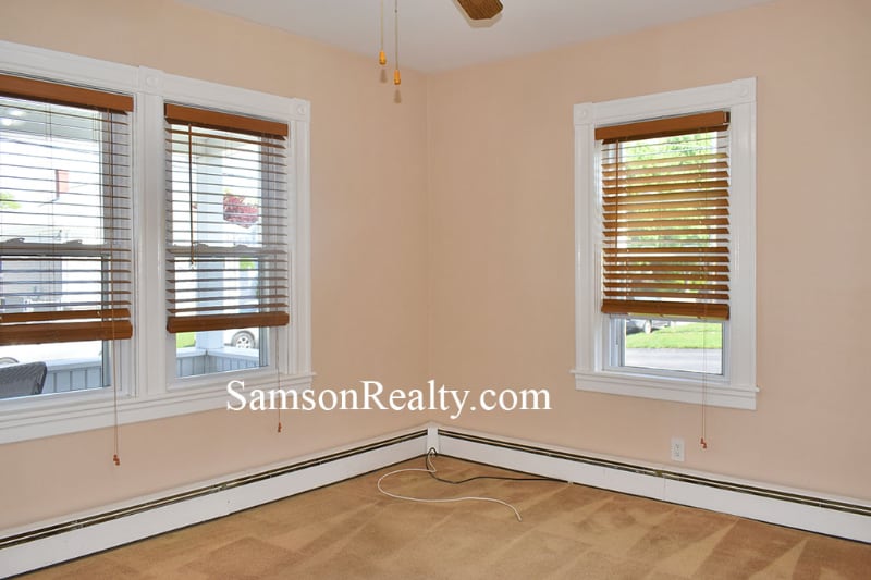 Building Photo - 158 Bentley St