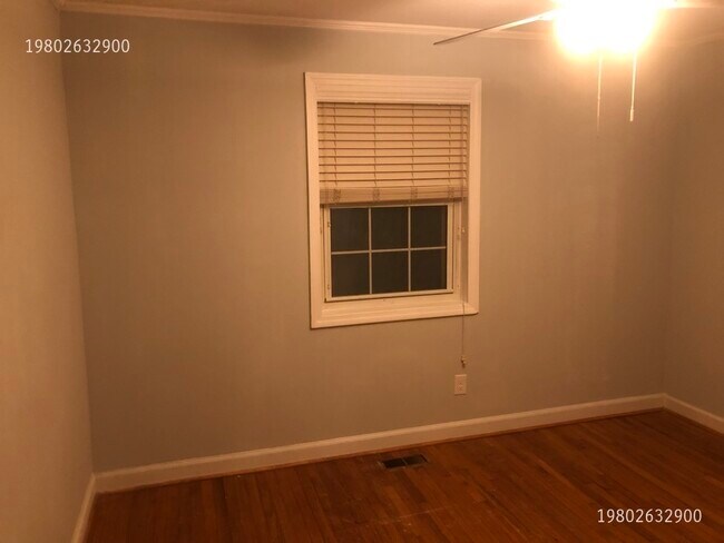 Building Photo - 418 Sherman St