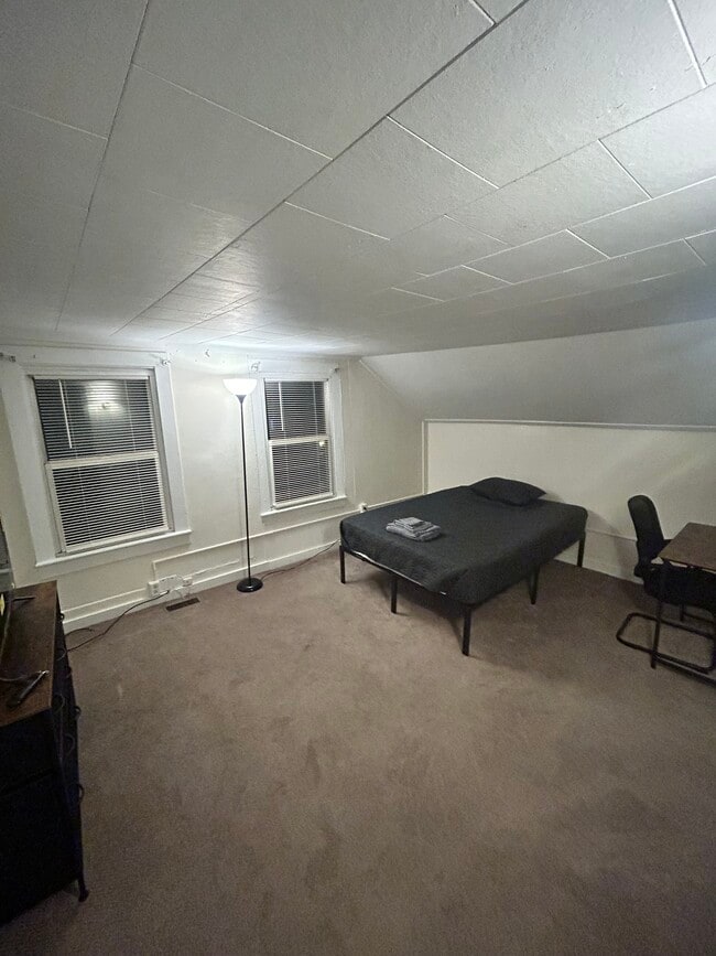 Building Photo - 171 W Seneca St