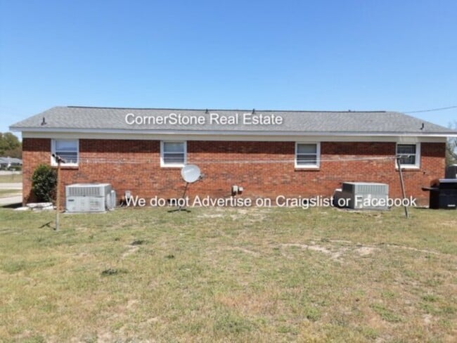 Building Photo - 2602 Wingate Rd