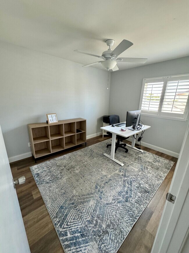 Building Photo - 10692 Braverman Dr