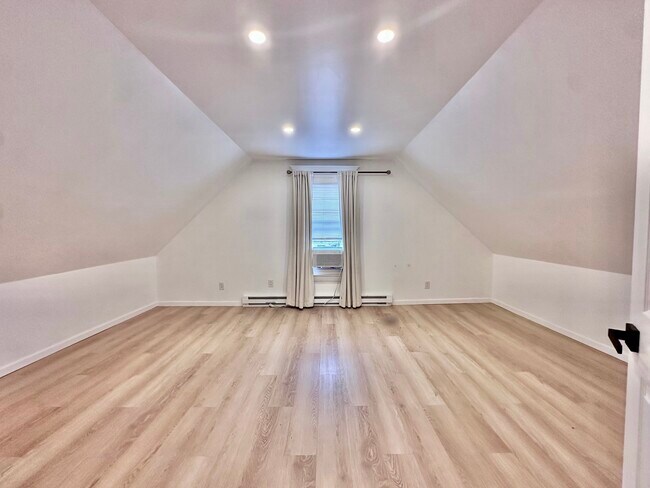 Building Photo - 49 East Ave