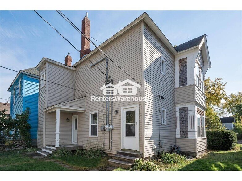 Building Photo - 715 Sims Ave