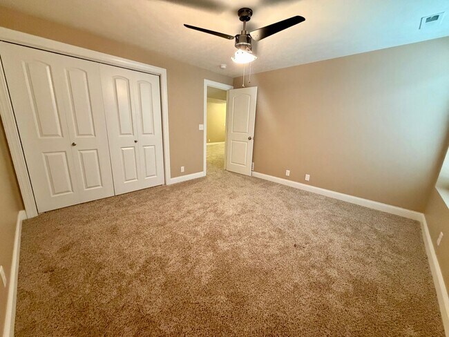 Building Photo - 3136 King Ridge Blvd