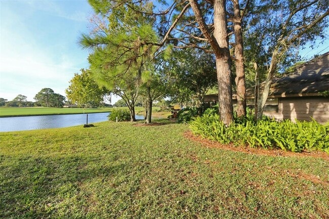 Building Photo - 5728 Doral Dr