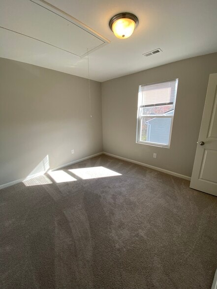 Bedroom 3 - 2036 East Park Dr