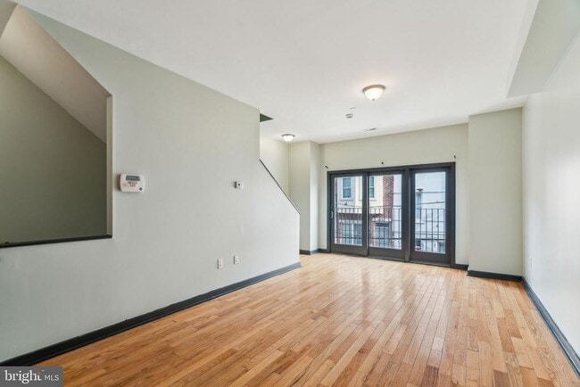 Building Photo - 1930 N Gratz St
