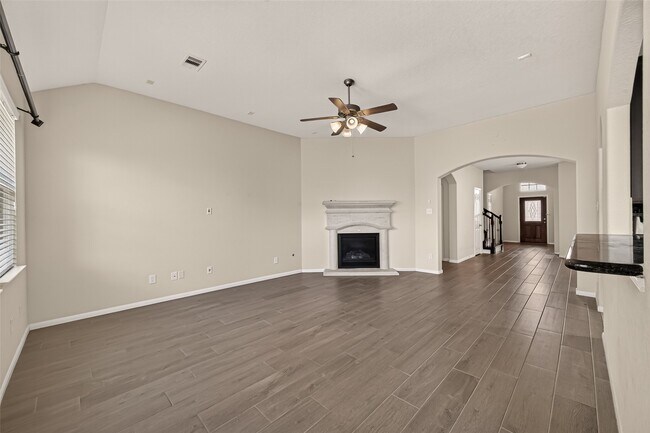 Building Photo - 3327 Fairmont Hills Ln