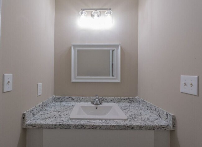 Building Photo - 186 Windy Hill Ct