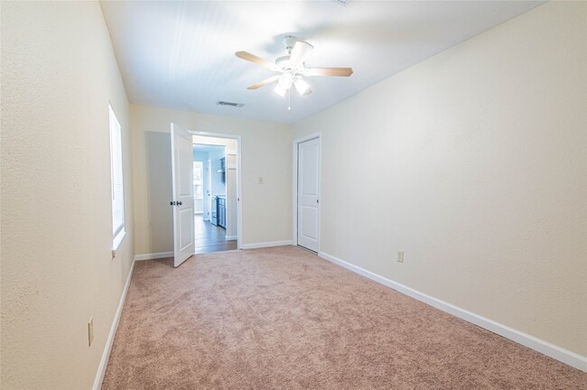 Building Photo - 11438 Brook Meadow Dr
