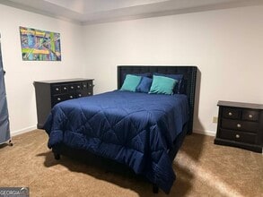 Building Photo - 661 Longbow Ct