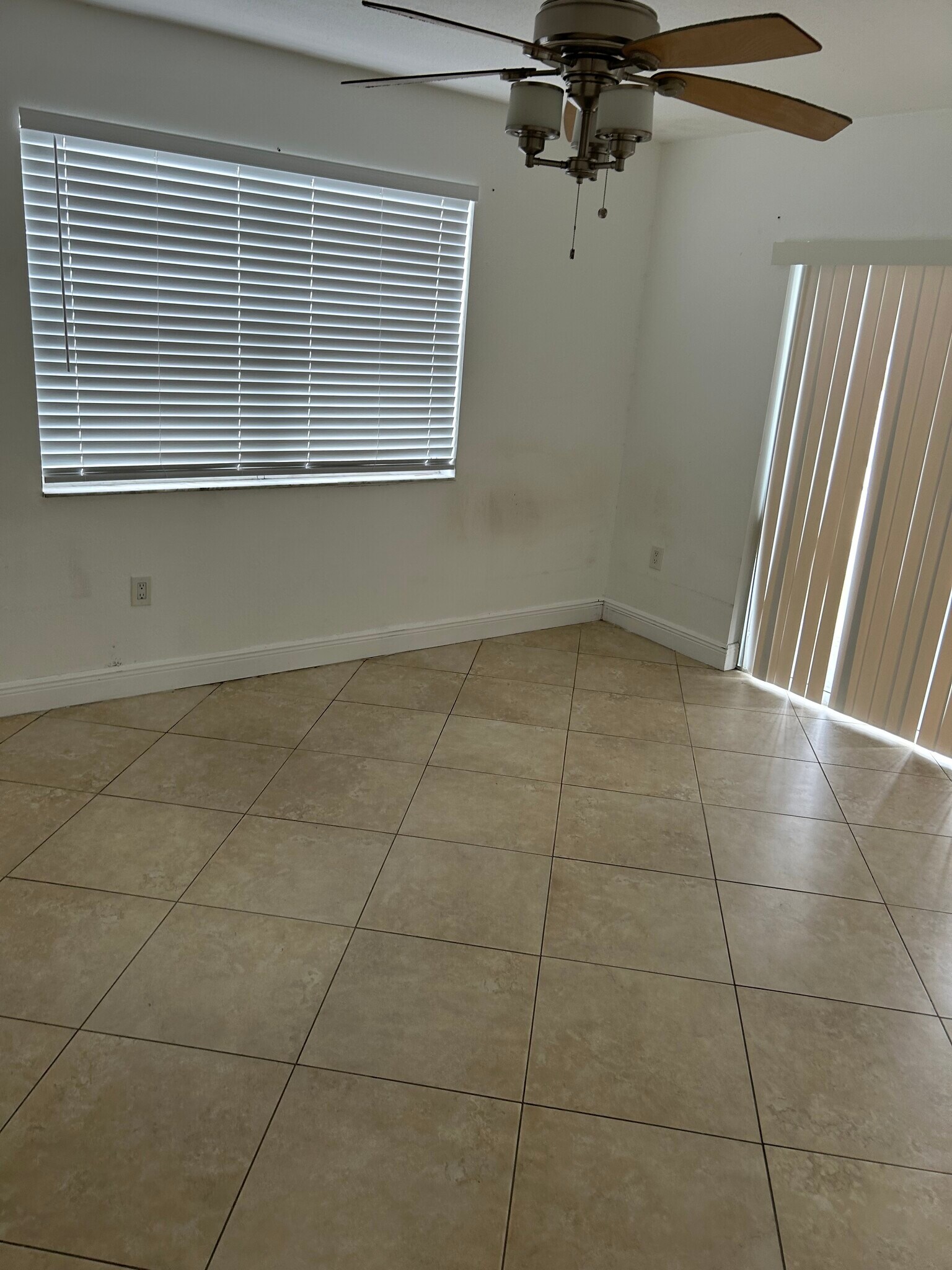 Building Photo - 8640 SW 212th St