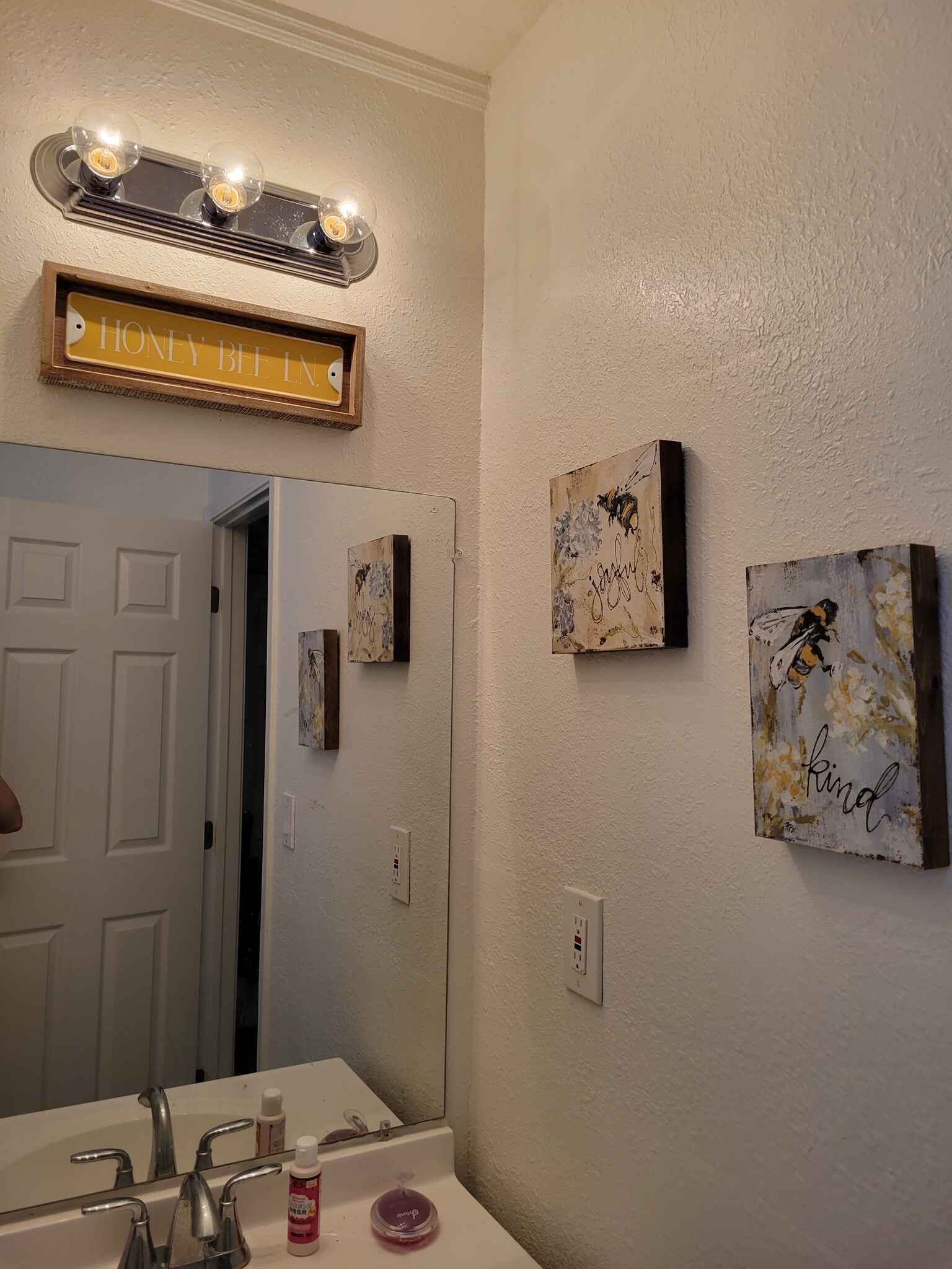 Building Photo - 1120 Evans Ave