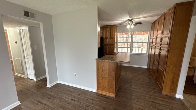 Building Photo - 4023 Summer Pl