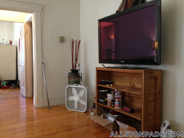 Building Photo - 215 Harvard Ave