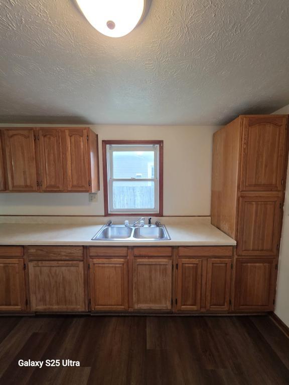 Building Photo - 820 S Locke St