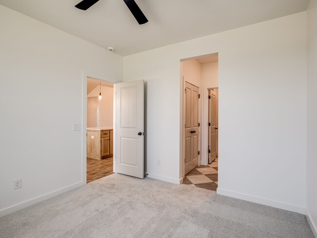 Building Photo - 9309 NW 145th Ct