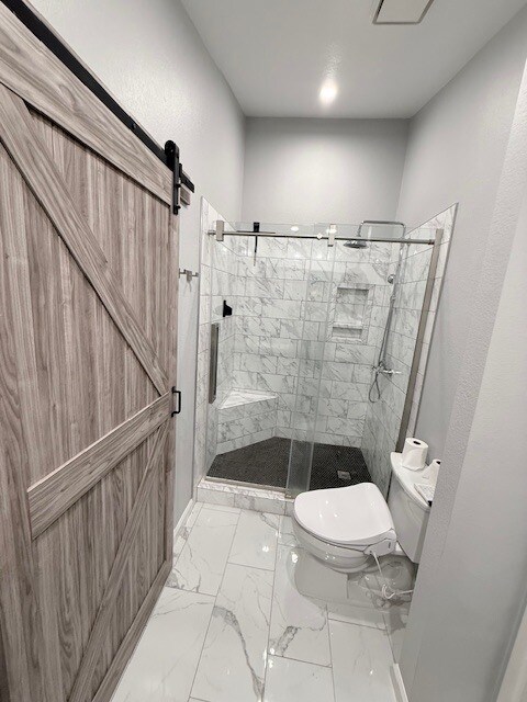 Building Photo - FOR RENT