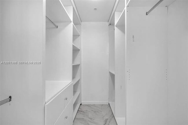 Building Photo - 7900 Harbor Island Dr