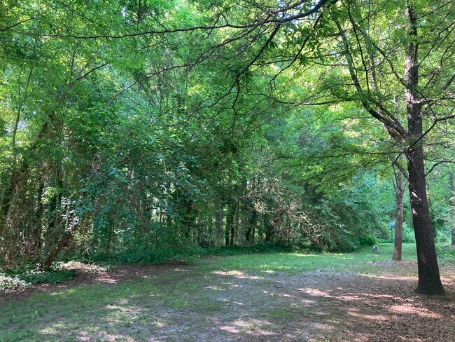 Building Photo - 31 Red Ln