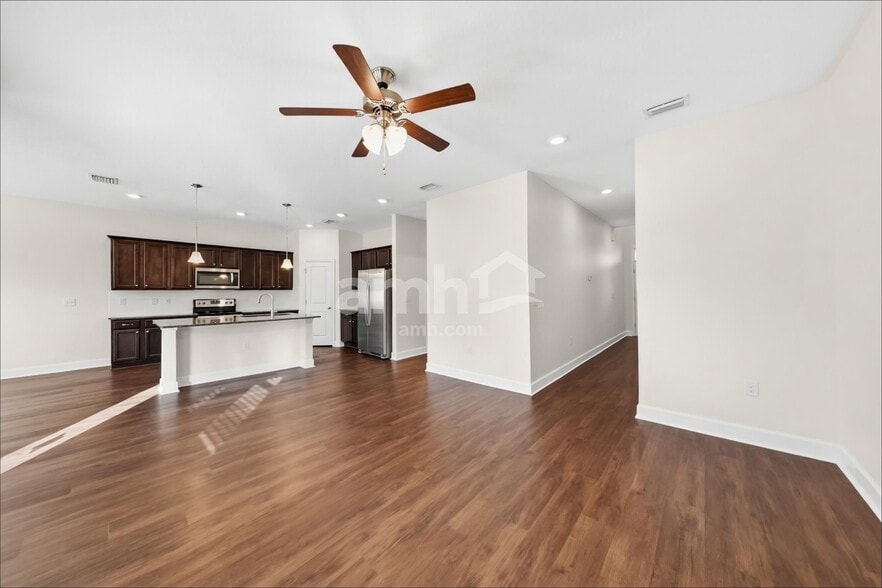 Building Photo - 4335 Reisswood Lp
