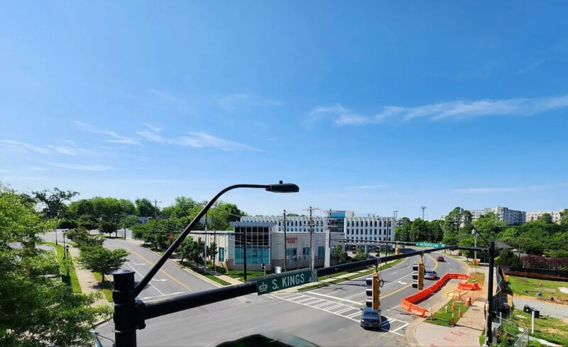 Building Photo - 1133 Metropolitan Ave