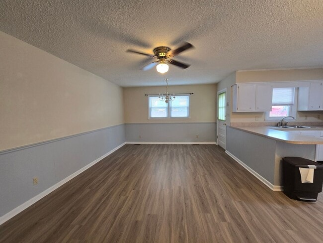 Building Photo - 2604 Geneva Ct