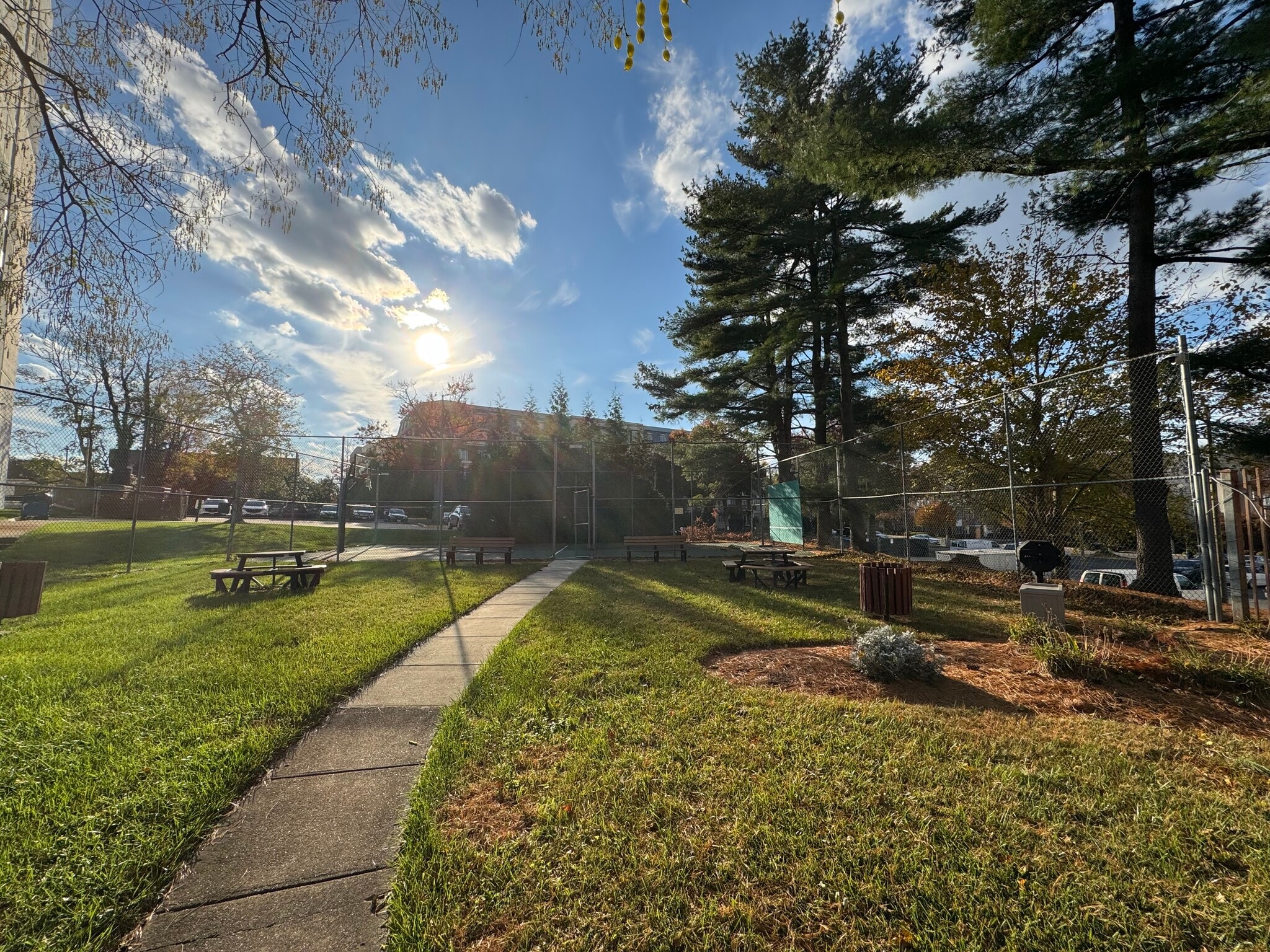 Building Photo - 6800 Fleetwood Rd