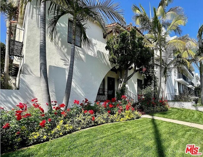 Building Photo - 854 4th St