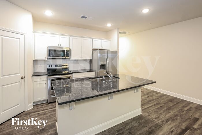 Building Photo - 2029 Cypress Village Dr NW