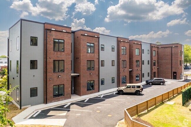 1421 Bainbridge St - 1421-1422 Bainbridge St