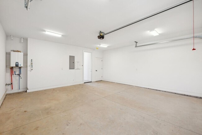 Building Photo - 1019 12th Ave N