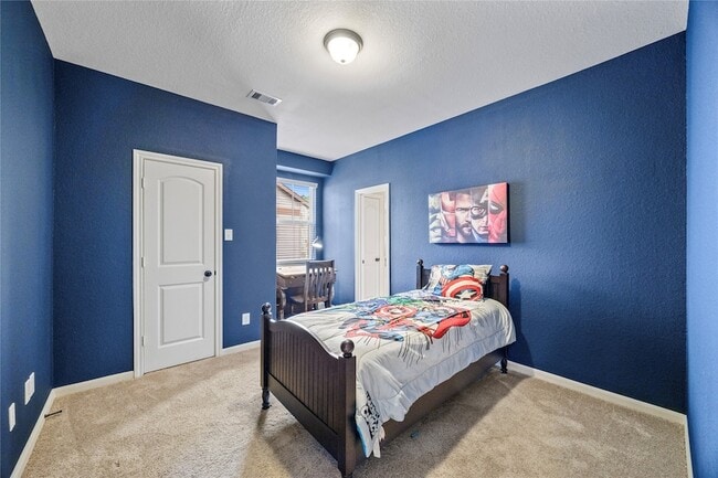 Building Photo - 122 Cheswood Forest Dr