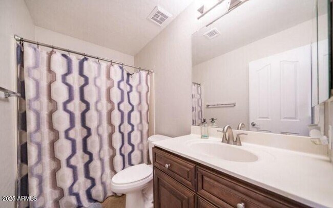 Building Photo - 3924 S Hollyhock Pl