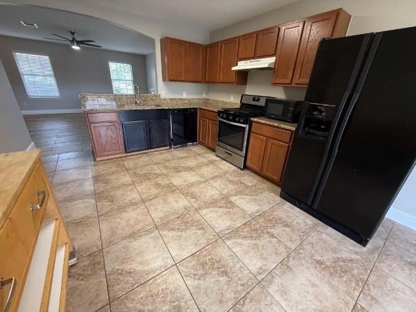 Building Photo - 213 Spring Branch Dr