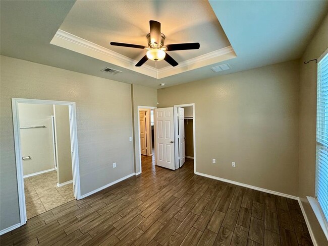 Building Photo - 5716 Knoll Pines Pass