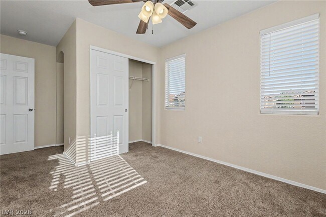 Building Photo - 958 Medina De Leon Ave