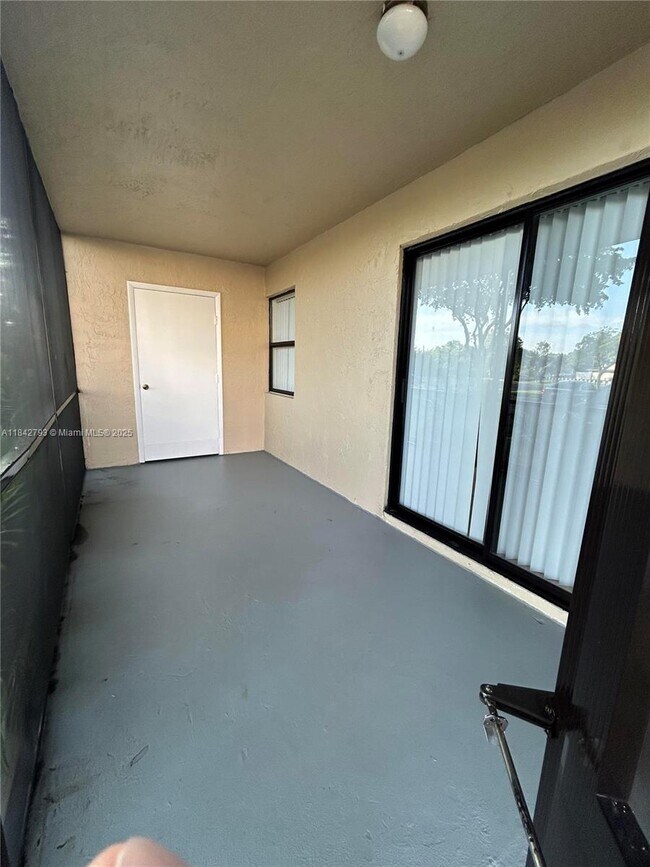 Building Photo - 3410 Foxcroft Rd