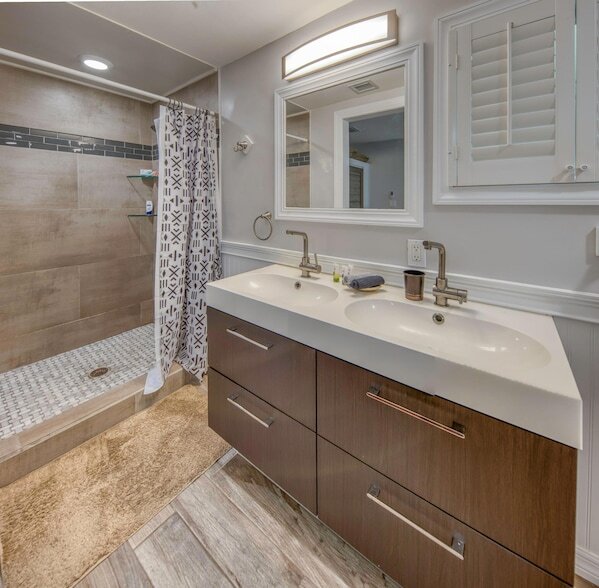 Building Photo - 216 S Ocean Blvd