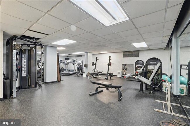 Building Photo - 4501 Arlington Blvd