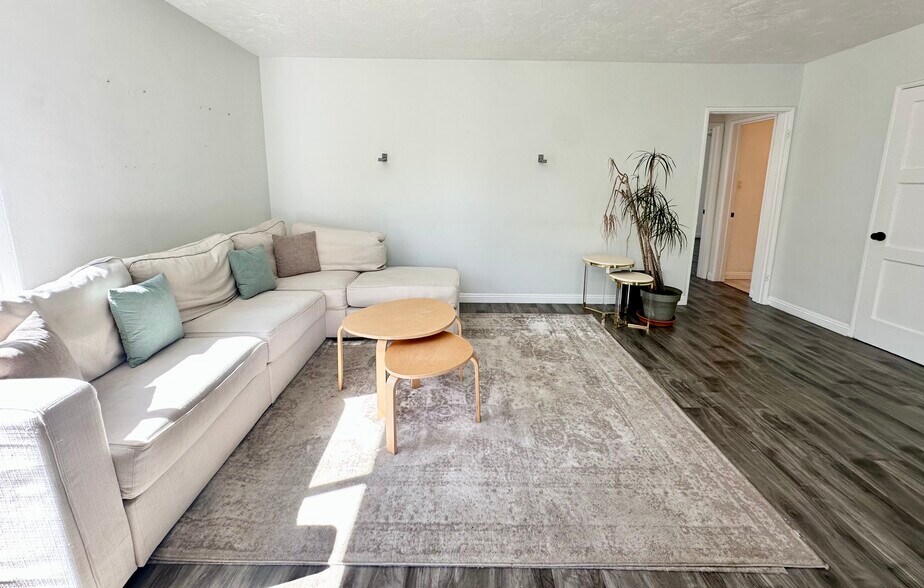 Building Photo - 915 Indiana Ave