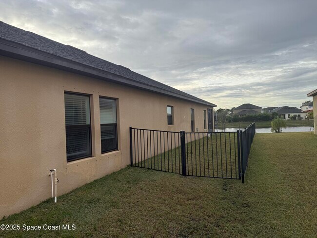 Building Photo - 4123 Moccasin Dr