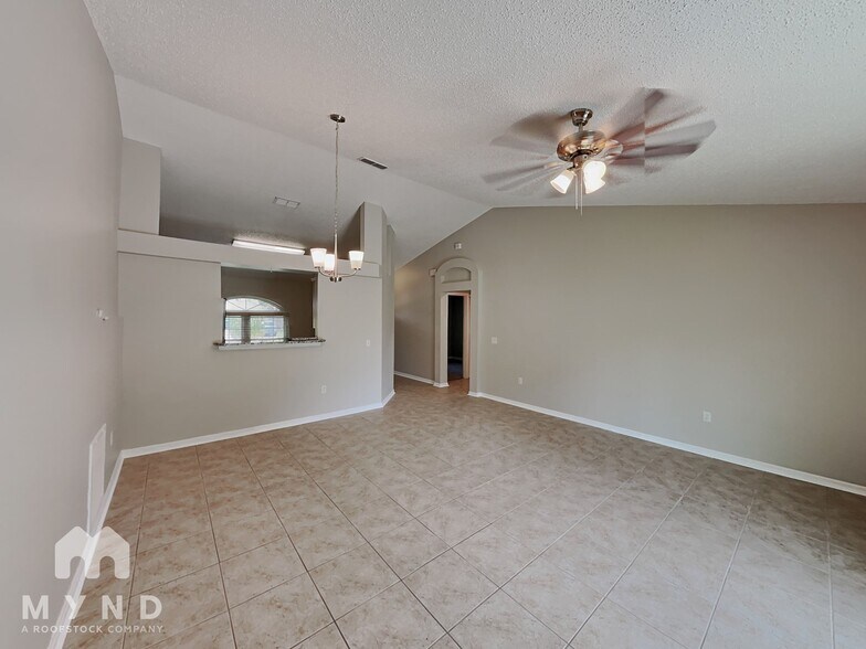 Building Photo - 1138 Kenworth Dr