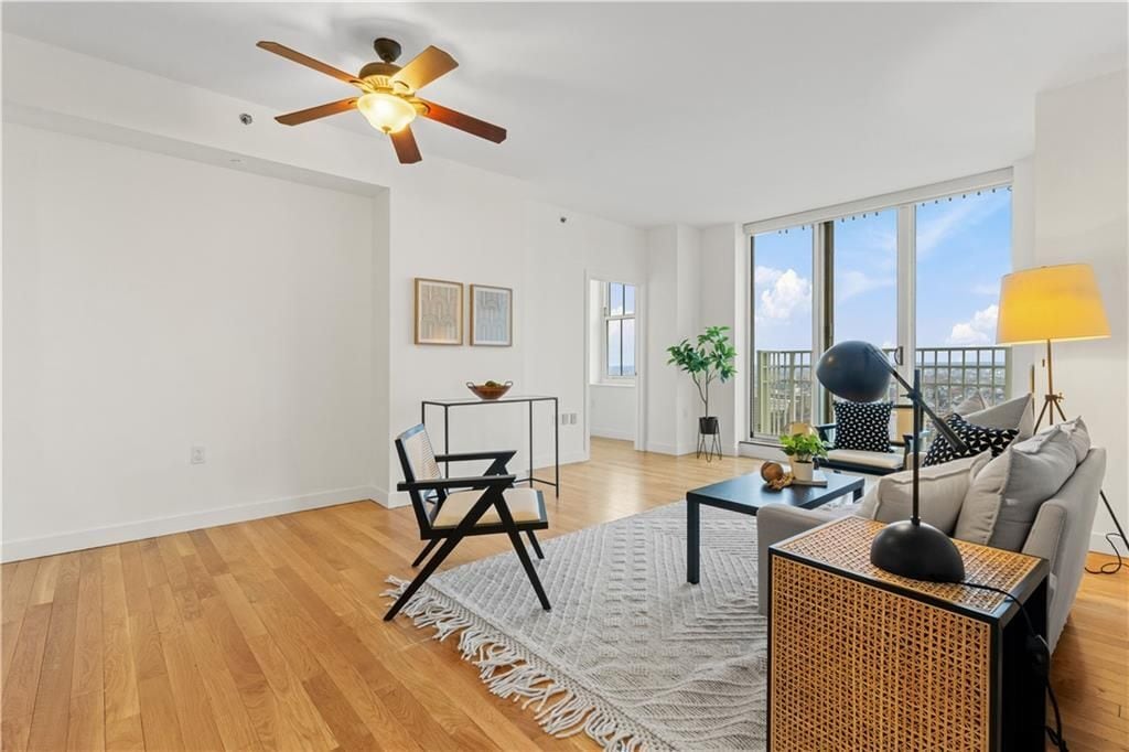 Building Photo - 1 W Exchange St