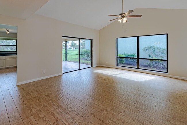 Building Photo - 2525 SW Egret Pond Cir