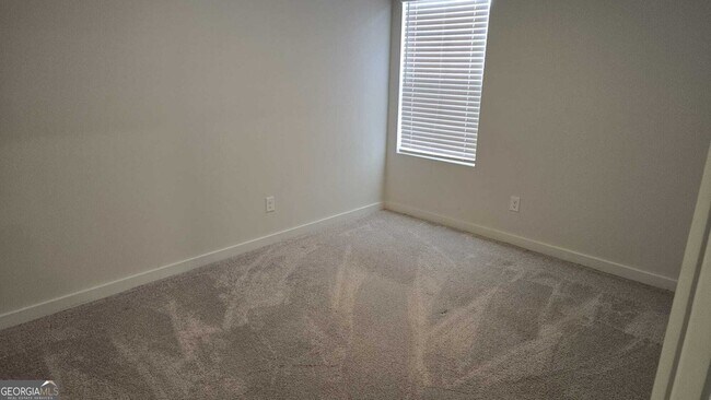 Building Photo - 17 Founders Dr