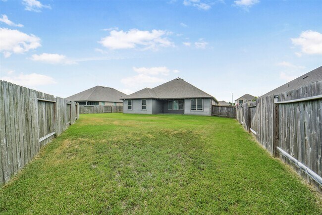 Building Photo - 31106 Durham Creek Ct