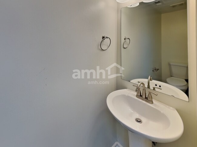 Building Photo - 7188 Bethel Ct