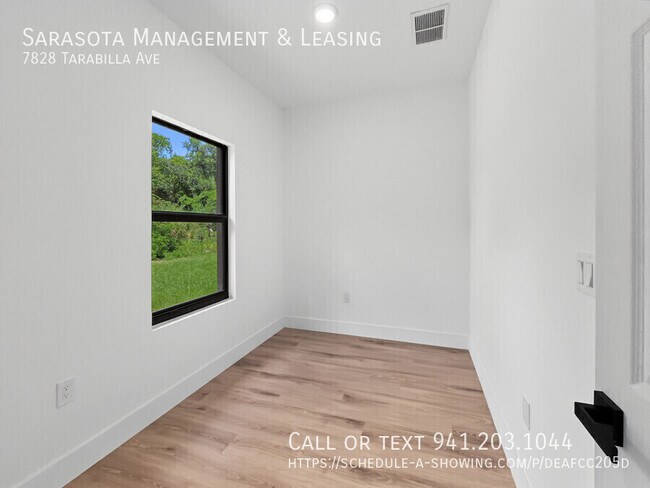 Building Photo - 7828 Tarabilla Ave